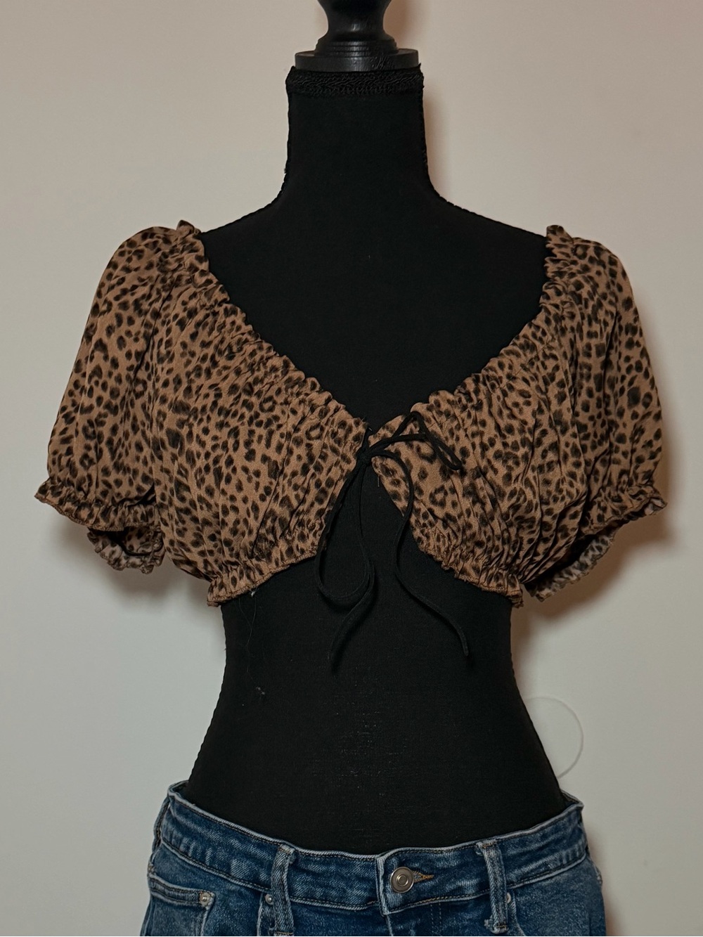 Leopard Print Tie-Front Crop Top - Brown